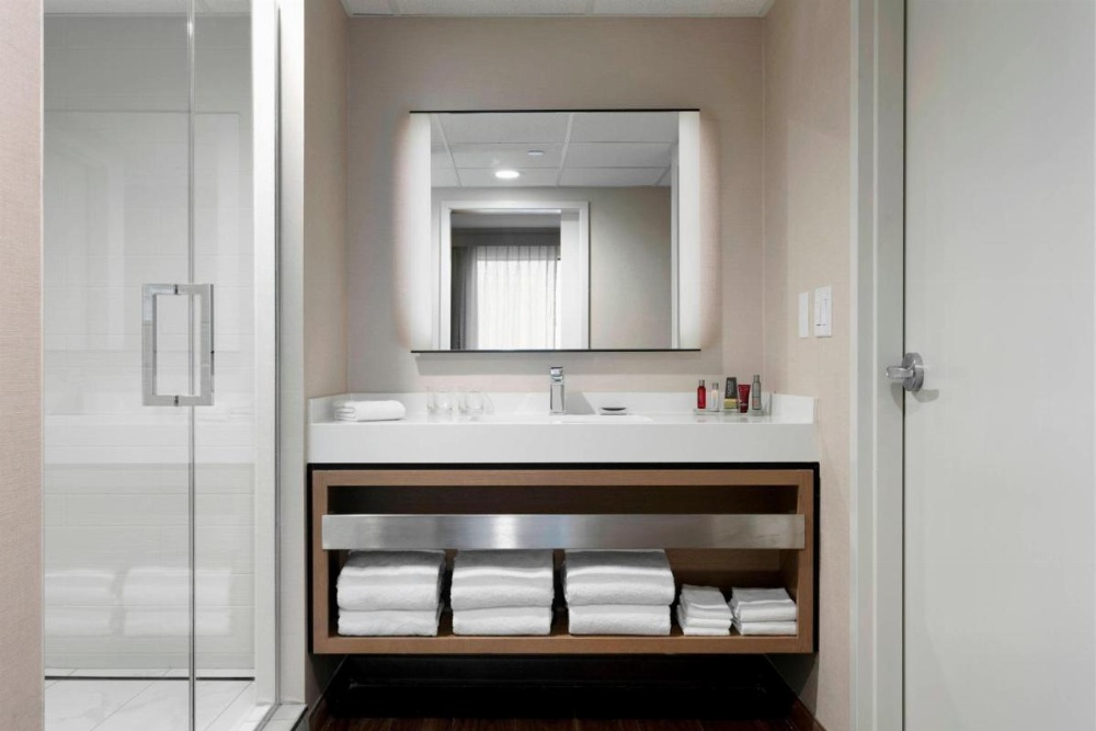 Room image 5